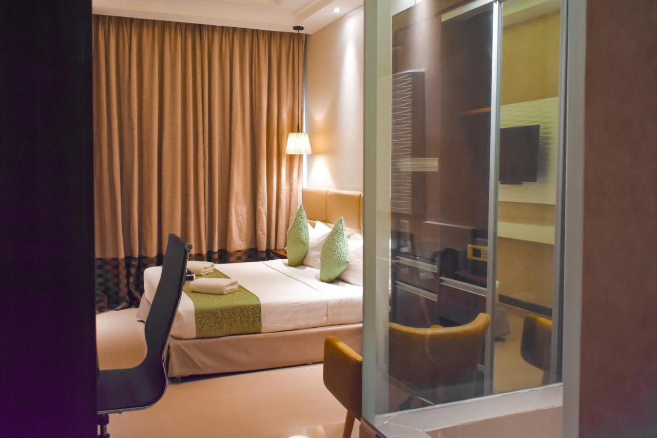 Mg Grand Hotel Olongapo Ngoại thất bức ảnh