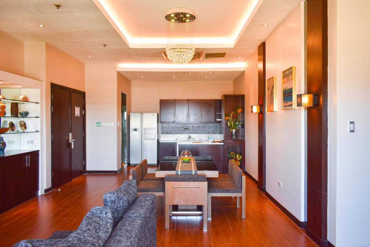 Mg Grand Hotel Olongapo Ngoại thất bức ảnh
