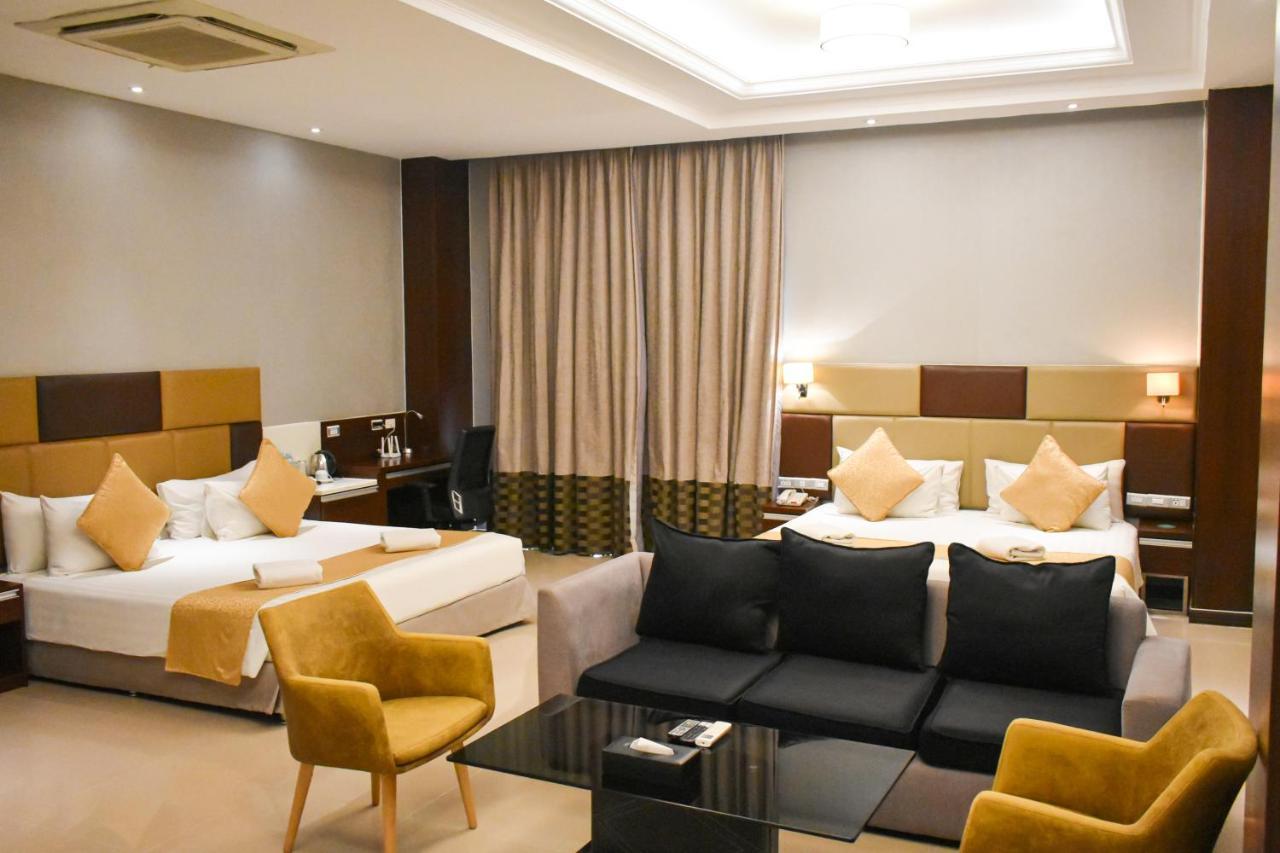 Mg Grand Hotel Olongapo Ngoại thất bức ảnh