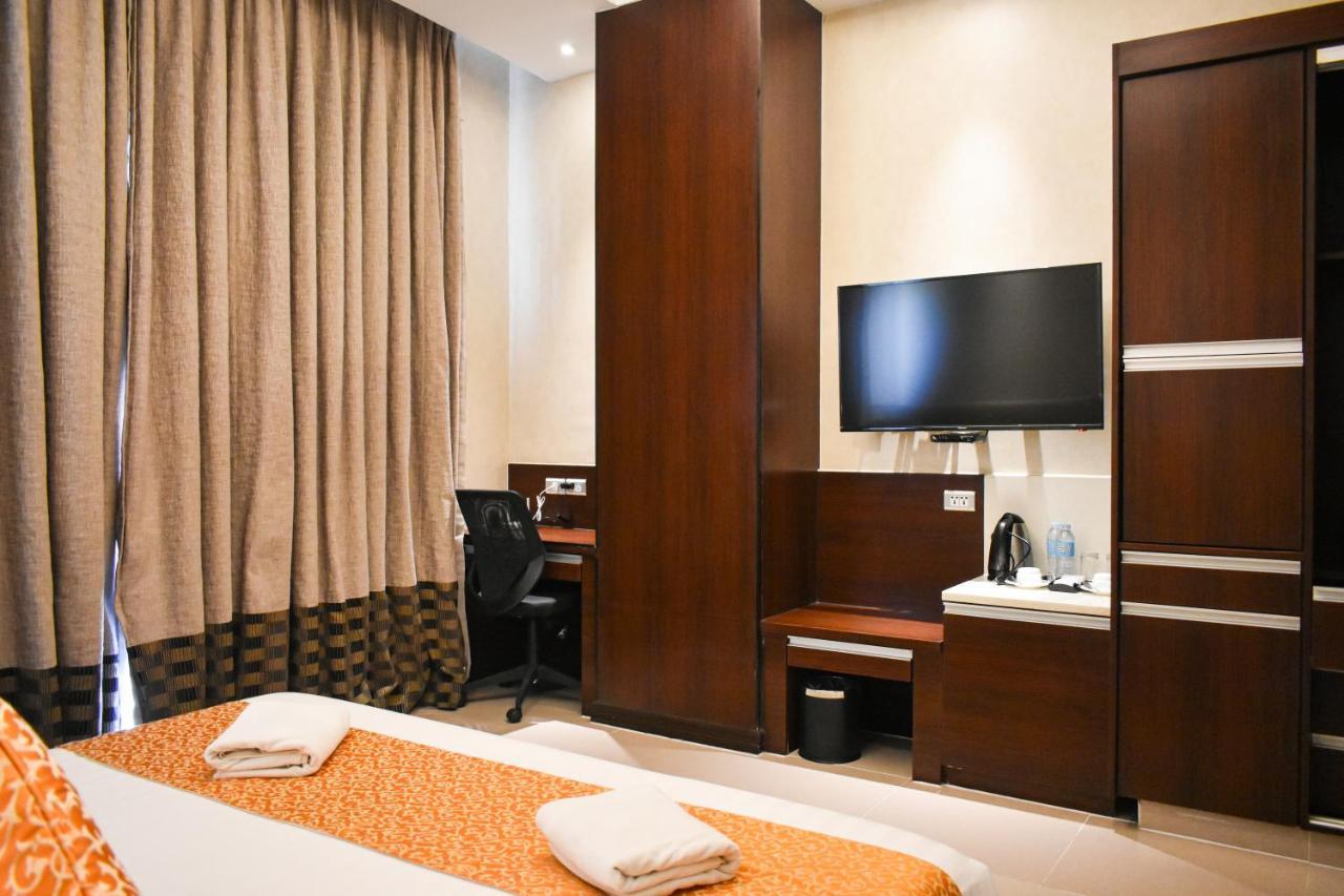 Mg Grand Hotel Olongapo Ngoại thất bức ảnh