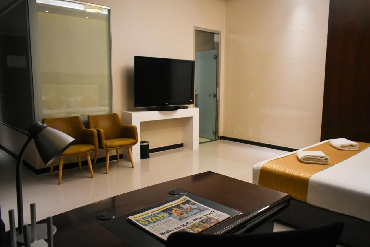 Mg Grand Hotel Olongapo Ngoại thất bức ảnh