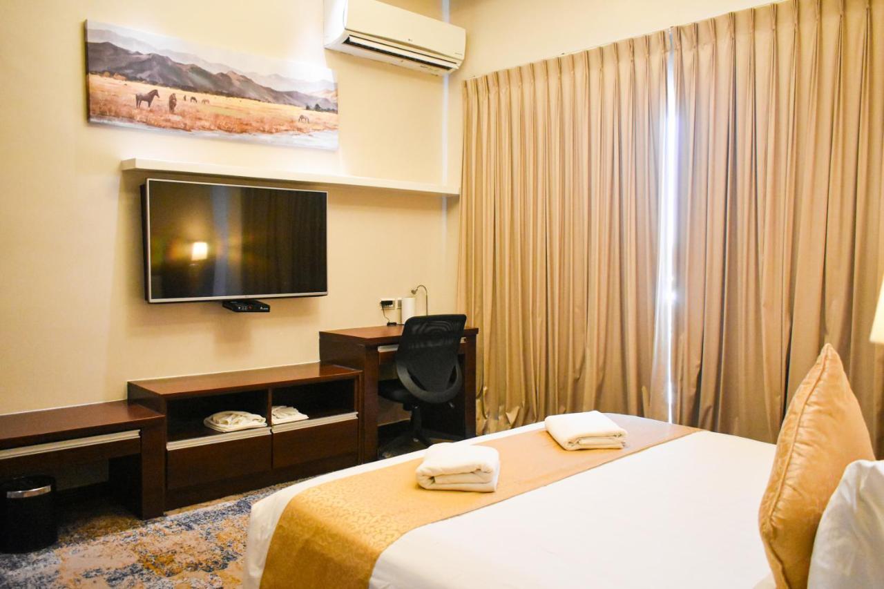 Mg Grand Hotel Olongapo Ngoại thất bức ảnh