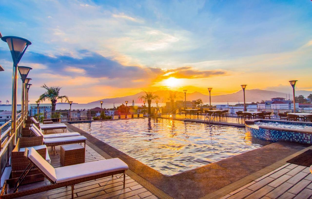Mg Grand Hotel Olongapo Ngoại thất bức ảnh