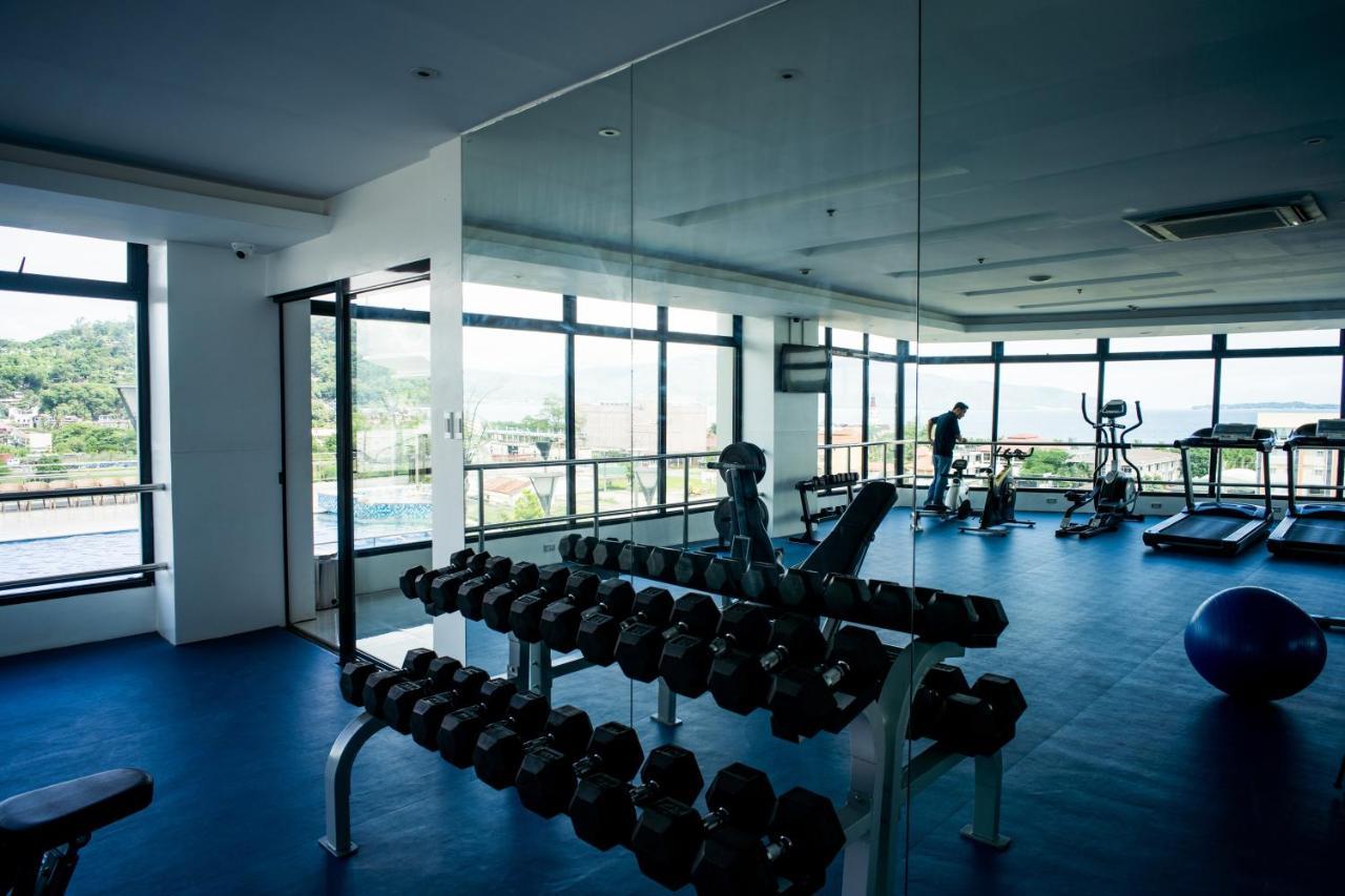 Mg Grand Hotel Olongapo Ngoại thất bức ảnh